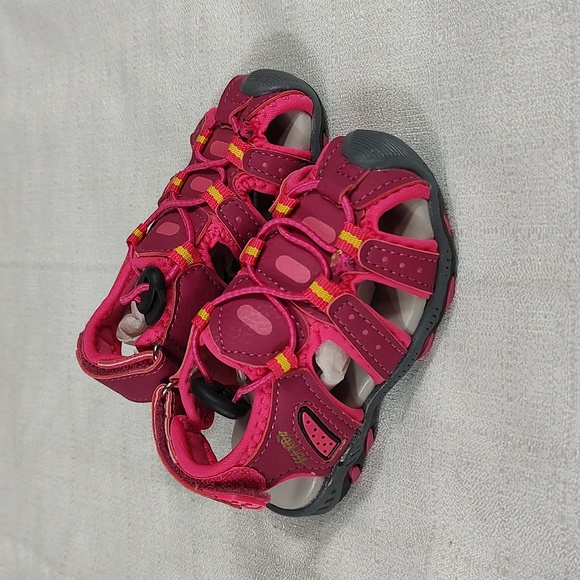 Sea Kidz Children Waterproof Hiking Sport Closed Toe Athletic Sandals Size 6 NWT - Picture 2 of 5